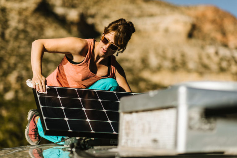 Choosing the Right Solar Panels for Your Off-Grid Lifestyle