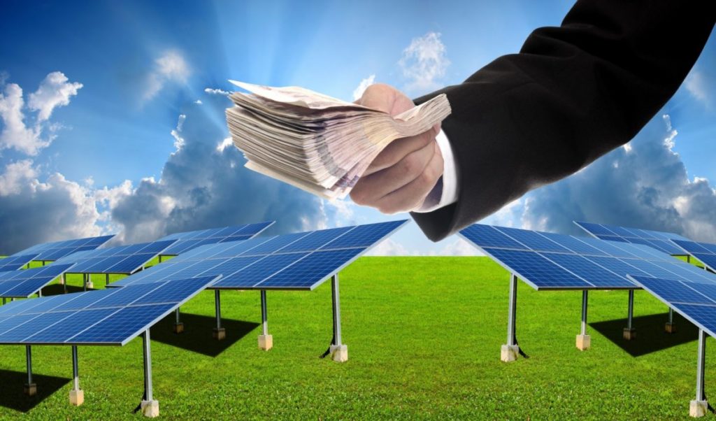Financing Your Off-Grid Solar Project: Cost, Incentives, and ROI