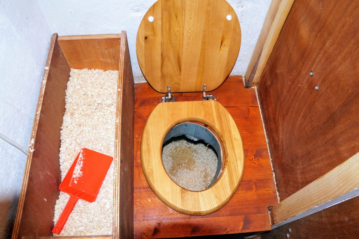 Managing Odors in Composting Toilets Tips and Techniques Practical