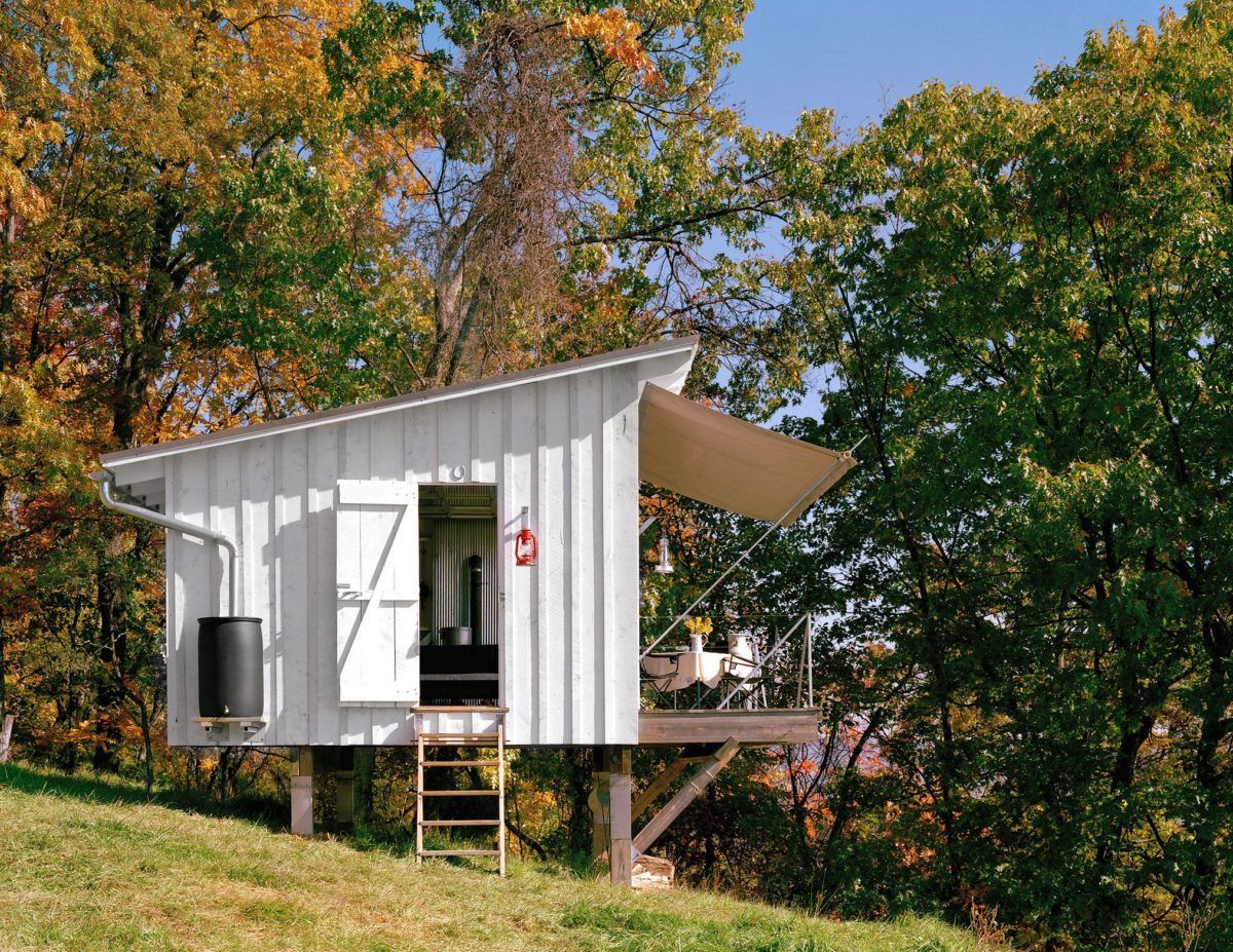 Stunning Off Grid Apartment With Rainwater Harvesting image